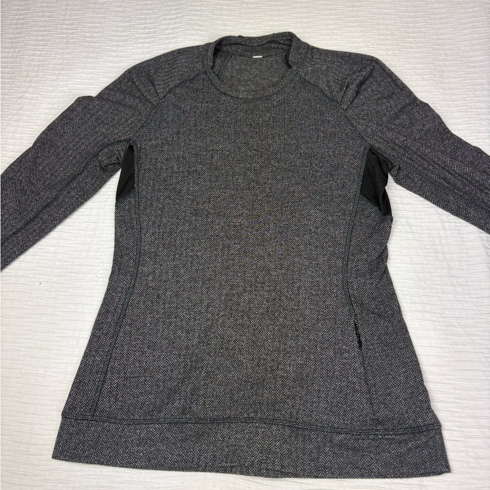 lululemon athletica Charcoal Long Sleeve Top - Picture 2 of 9